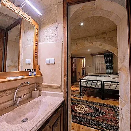 Hotel Farmer Cave House 3*