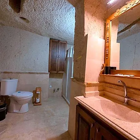 Farmer Cave House 3*