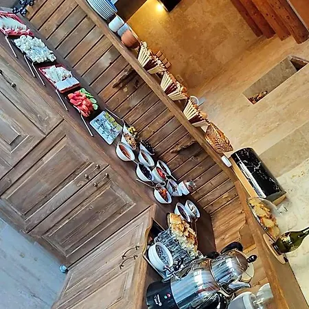 Hotel Farmer Cave House